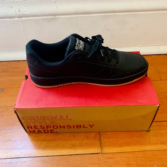 Levis Shoes - Picture 6 of 9